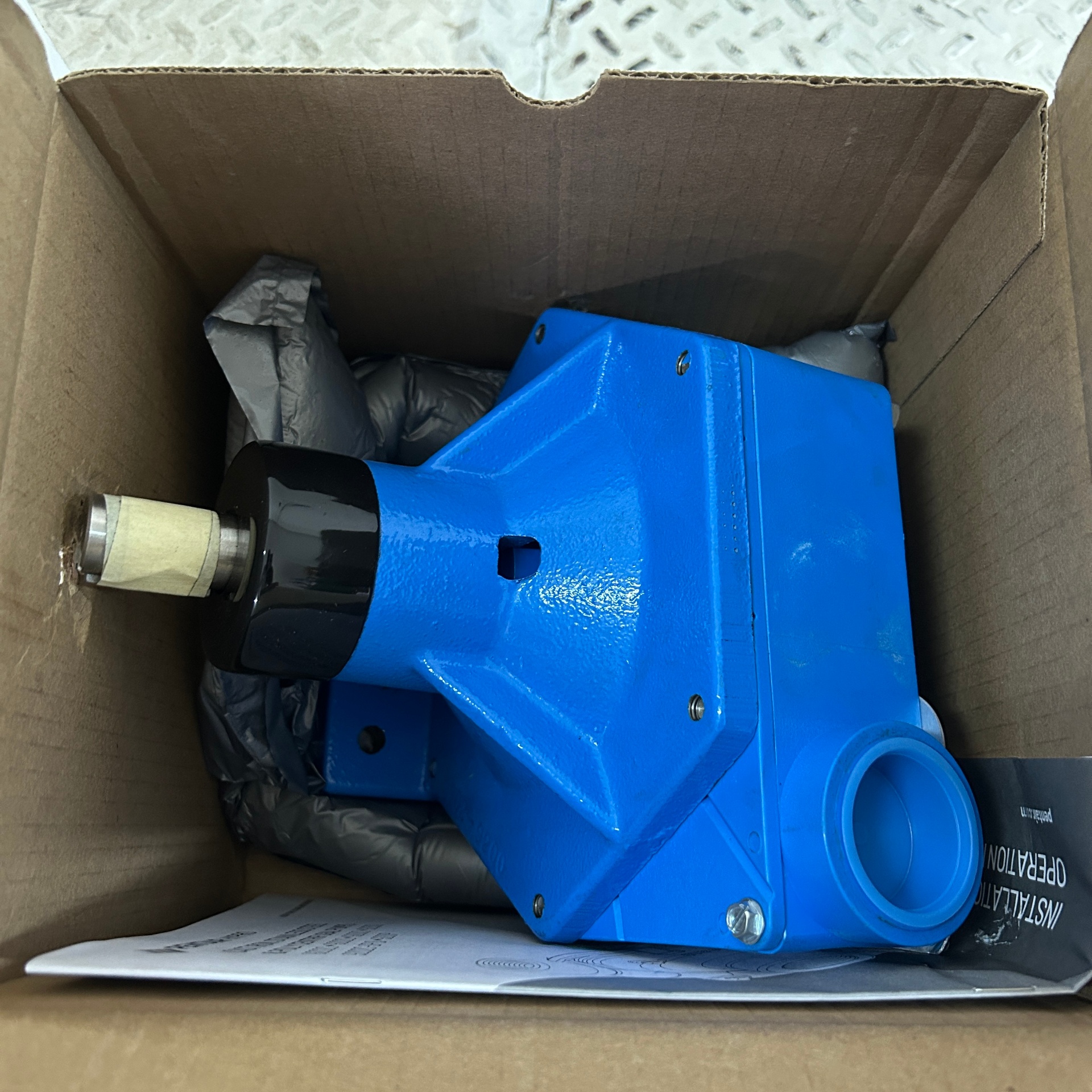 Bomba Centrífuga HYPRO 9203P-S Pedestal Polipropileno